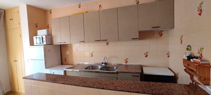 Casas en venta y pisos alquiler - 2