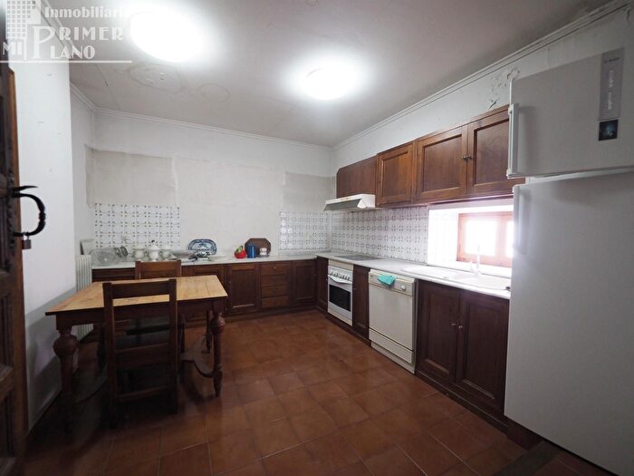 Casas en venta y pisos alquiler - 2