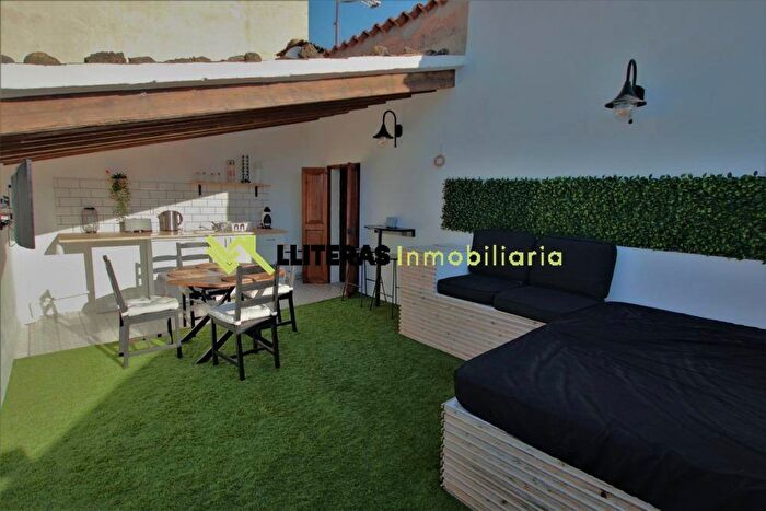 Casas en venta y pisos alquiler - 1
