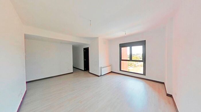 Piso en venta en Usera, San Fermín de 3 habitaciones