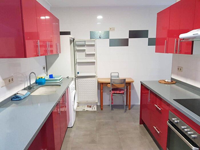 Casas en venta y pisos alquiler - 1