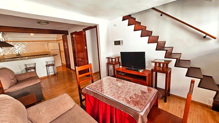 Casas en venta y pisos alquiler - 2
