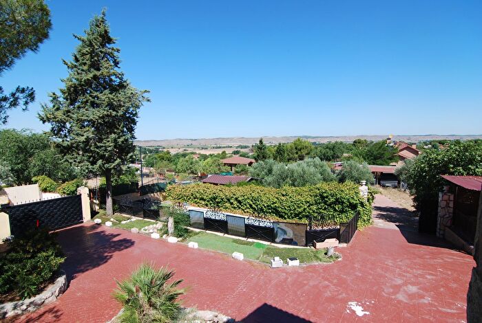 Casa en venta en San Martín de la Vega, Madrid de 5 habitaciones