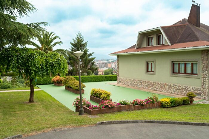 Casas en venta y pisos alquiler - 2
