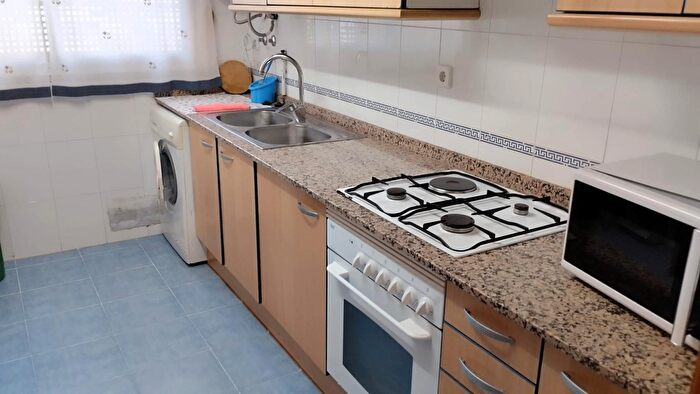 Casas en venta y pisos alquiler - 2
