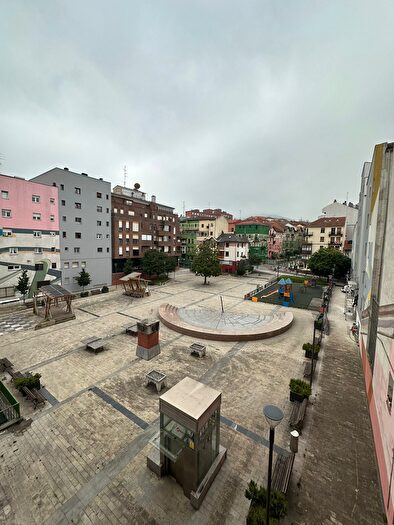 Casas en venta y pisos alquiler - 3