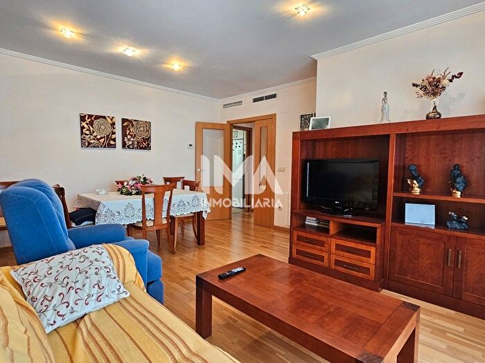 Casas en venta y pisos alquiler - 1