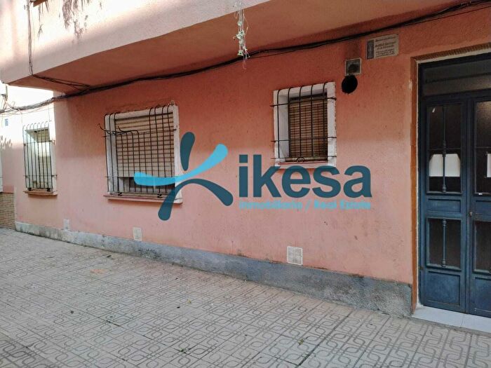 Casas en venta y pisos alquiler - 1