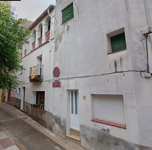 Casa en venta en Tivissa, Tarragona de 4 habitaciones