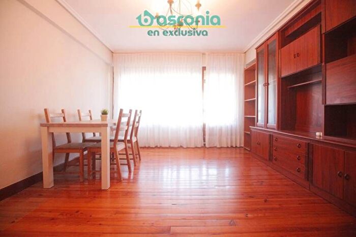 Casas en venta y pisos alquiler - 2