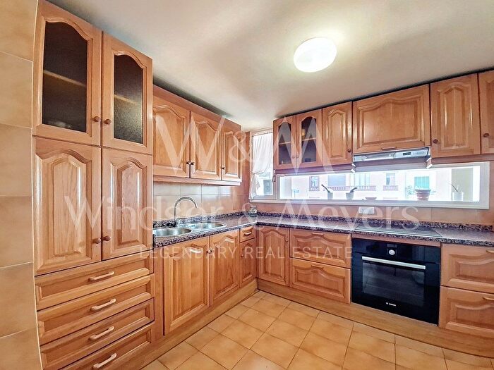 Casas en venta y pisos alquiler - 3