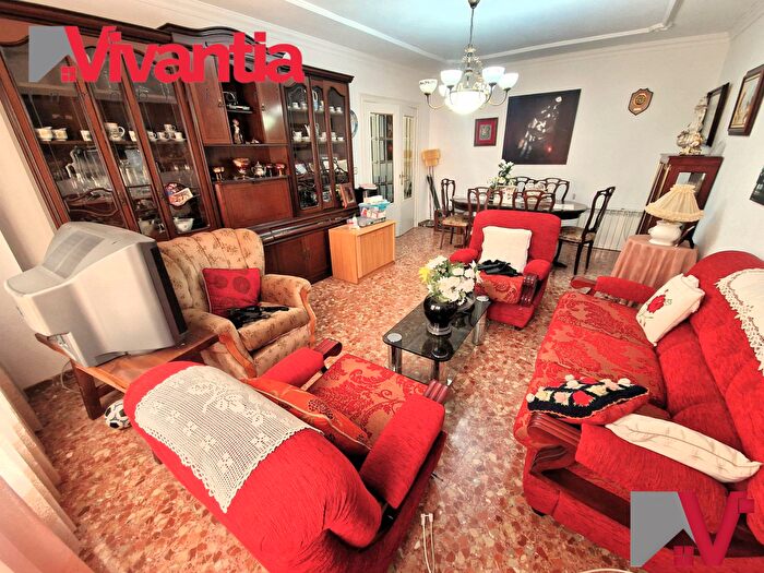 Casas en venta y pisos alquiler - 2