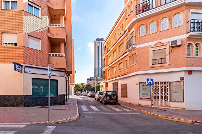 Piso en venta en El Ejido Ciudad, Plaza de la Luz de 2 habitaciones
