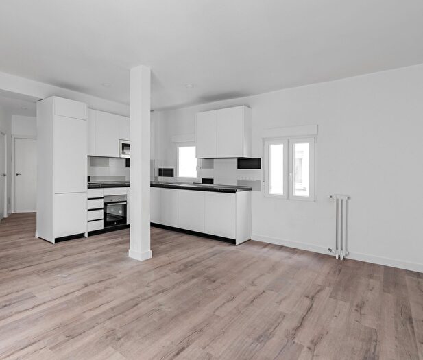 Casas en venta y pisos alquiler - 1