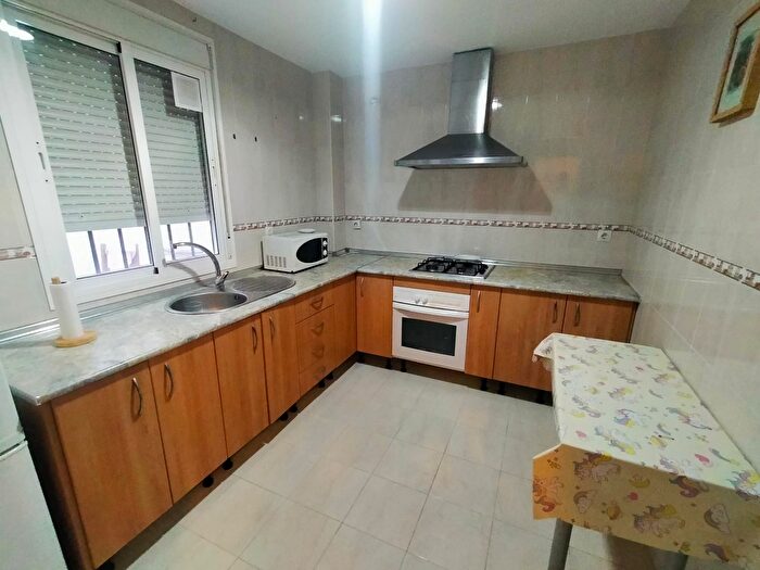 Casas en venta y pisos alquiler - 2