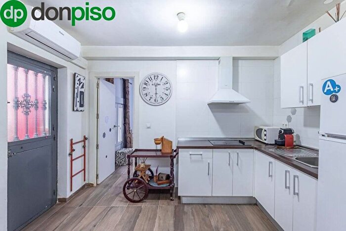 Casas en venta y pisos alquiler - 2
