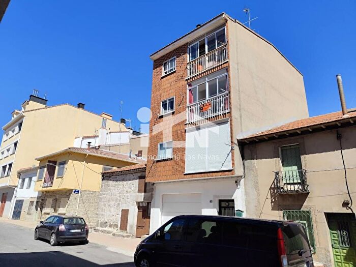 Piso en venta en Las Navas del Marqués, Ávila de 3 habitaciones