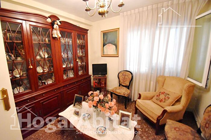 Casas en venta y pisos alquiler - 2