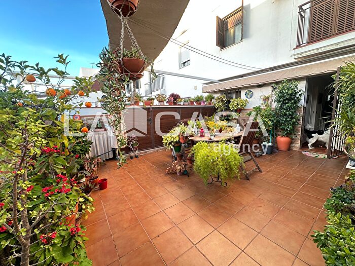 Casas en venta y pisos alquiler - 1