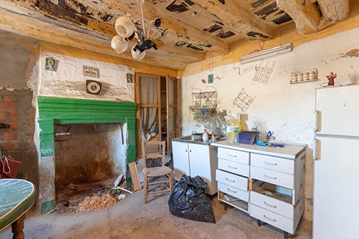 Casas en venta y pisos alquiler - 1