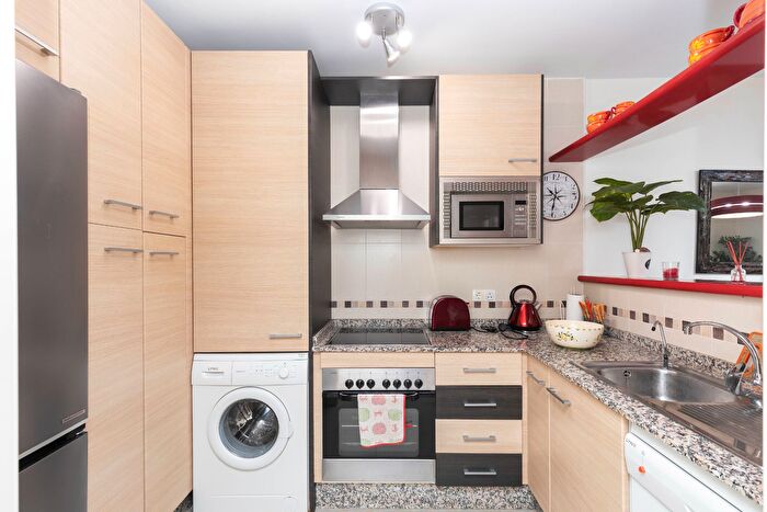 Casas en venta y pisos alquiler - 2