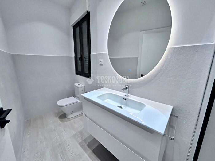 Casas en venta y pisos alquiler - 3