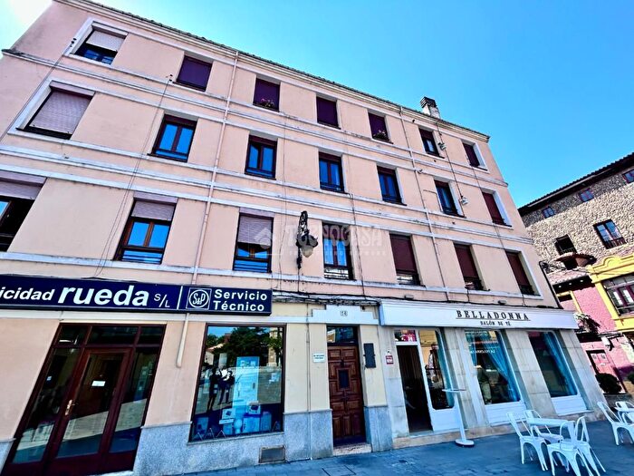 Casas en venta y pisos alquiler - 1