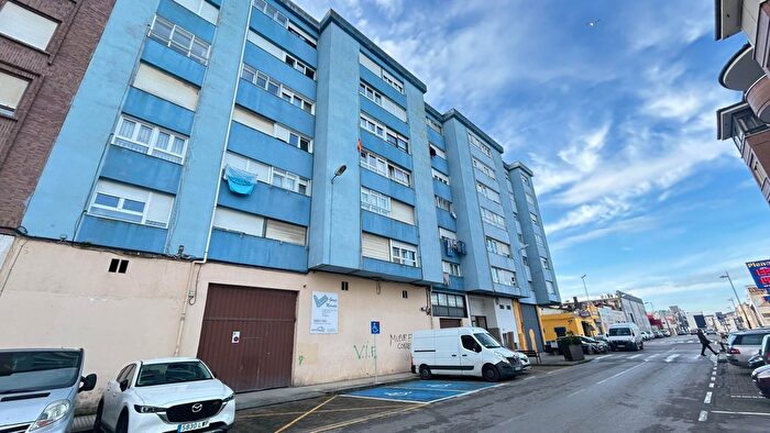 Casas en venta y pisos alquiler - 1