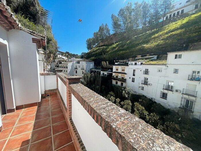 Casa en venta en Setenil de las Bodegas, Cádiz de 3 habitaciones