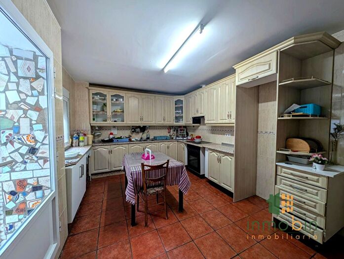 Casas en venta y pisos alquiler - 2