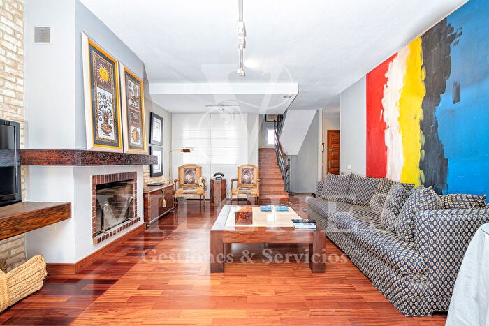 Casas en venta y pisos alquiler - 2