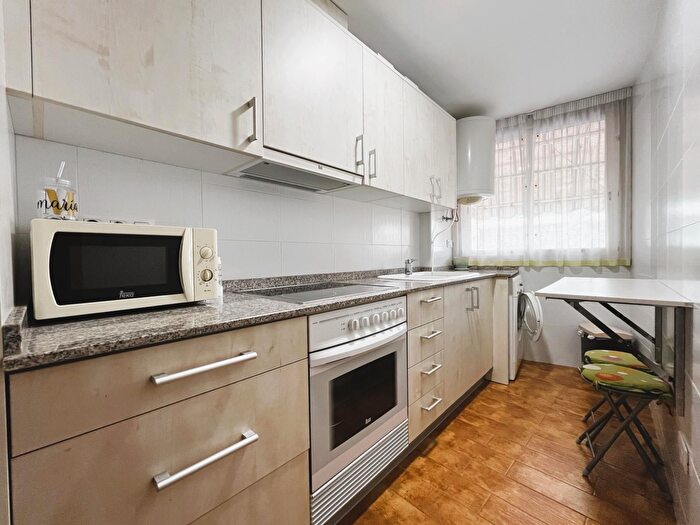 Casas en venta y pisos alquiler - 2