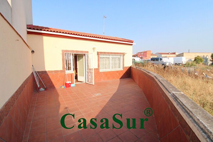 Casas en venta y pisos alquiler - 1