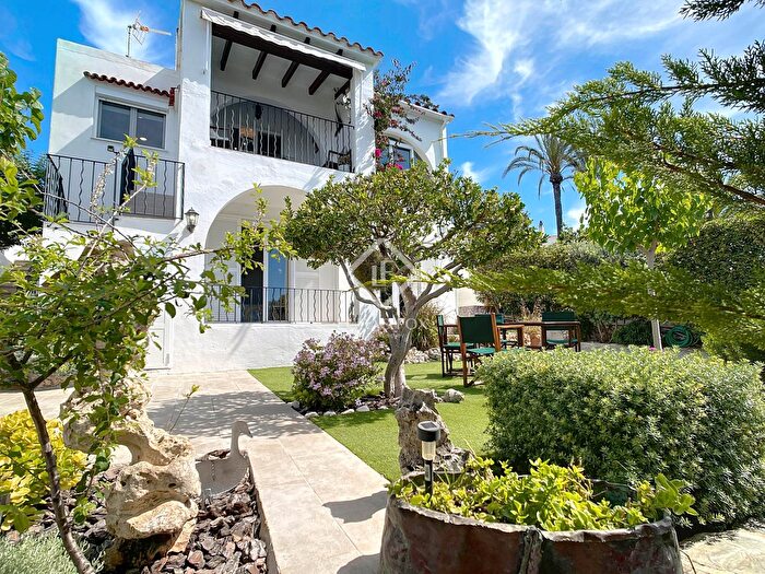 Casa en venta en Cala Blanca, Ciutadella de Menorca de 3 habitaciones