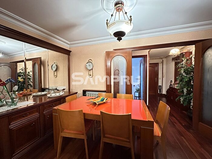 Casas en venta y pisos alquiler - 3