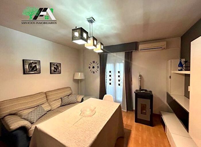 Casas en venta y pisos alquiler - 2