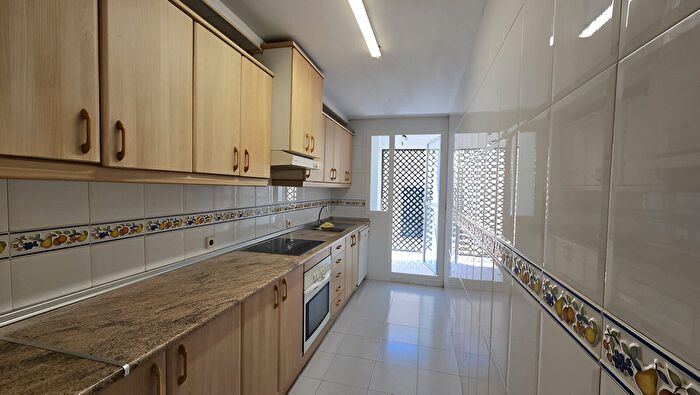 Casas en venta y pisos alquiler - 2