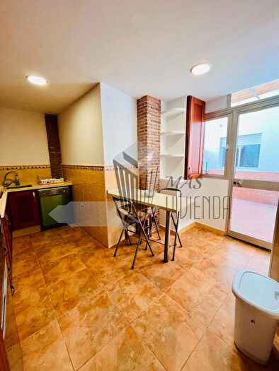 Casas en venta y pisos alquiler - 3