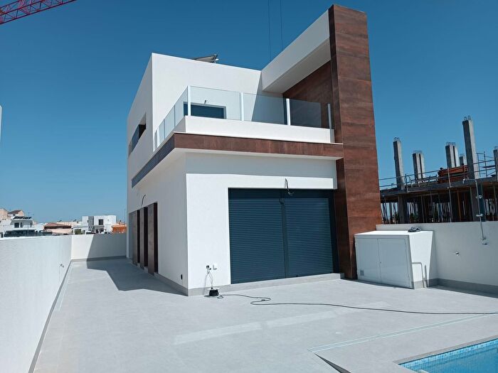 Casas en venta y pisos alquiler - 1