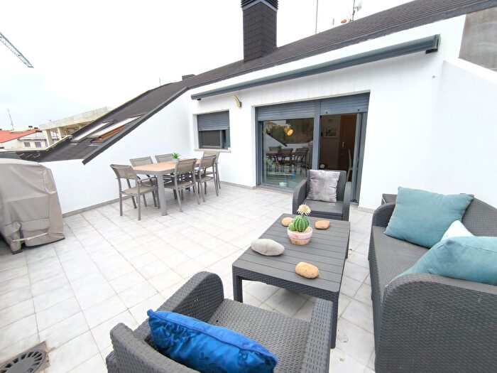 Casas en venta y pisos alquiler - 1
