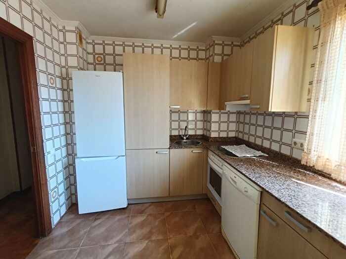 Casas en venta y pisos alquiler - 2