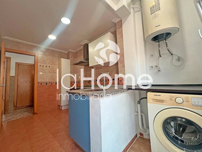 Casas en venta y pisos alquiler - 2