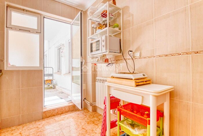 Casas en venta y pisos alquiler - 2