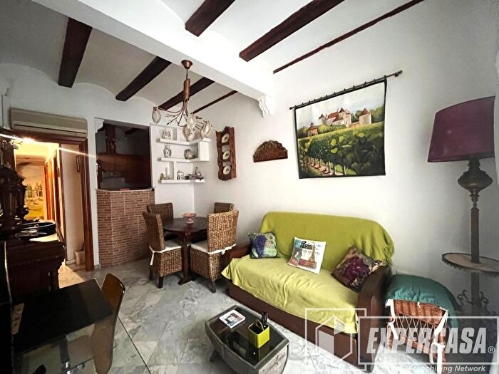 Casas en venta y pisos alquiler - 2