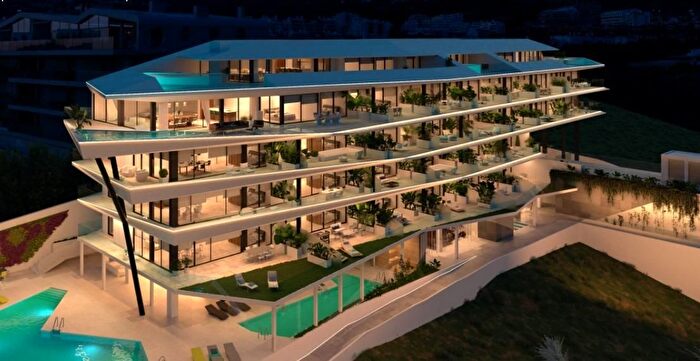 Piso en venta en Las Gaviotas Carvajal, Fuengirola de 3 habitaciones
