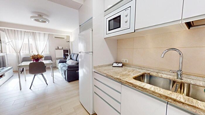 Casas en venta y pisos alquiler - 1