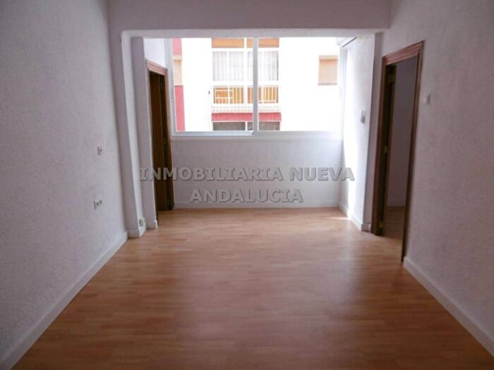 Piso en alquiler en Andalucía, Almería de 3 habitaciones