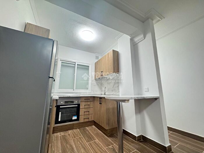Casas en venta y pisos alquiler - 1