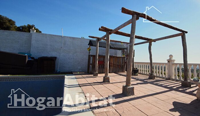 Casa en venta en Godelleta, Valencia de 3 habitaciones