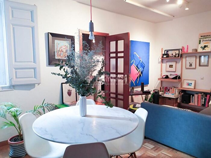 Casas en venta y pisos alquiler - 1